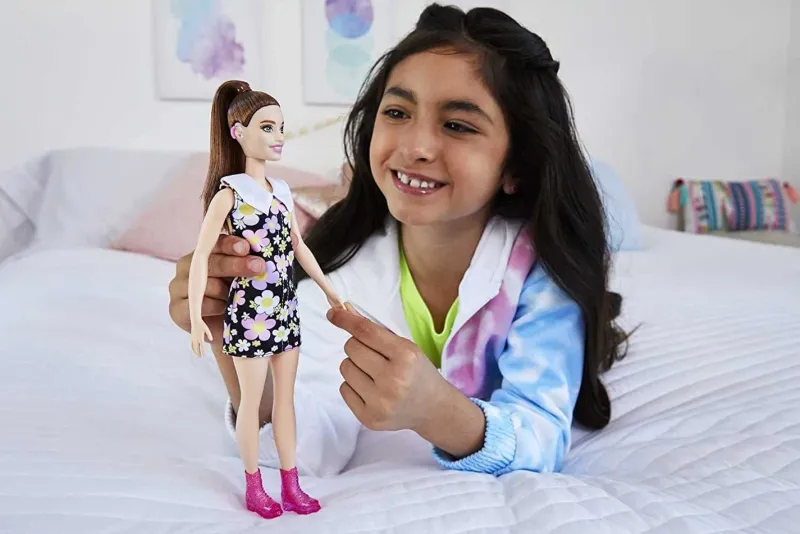 barbie_fashionistas_ponyt_2.webp Barbie Fashionistas Ponytail Doll 187 with Hearing Aids Best