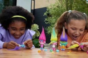 Dreamworks Trolls Band Together Hair Pops Small Doll Assortment Clearance